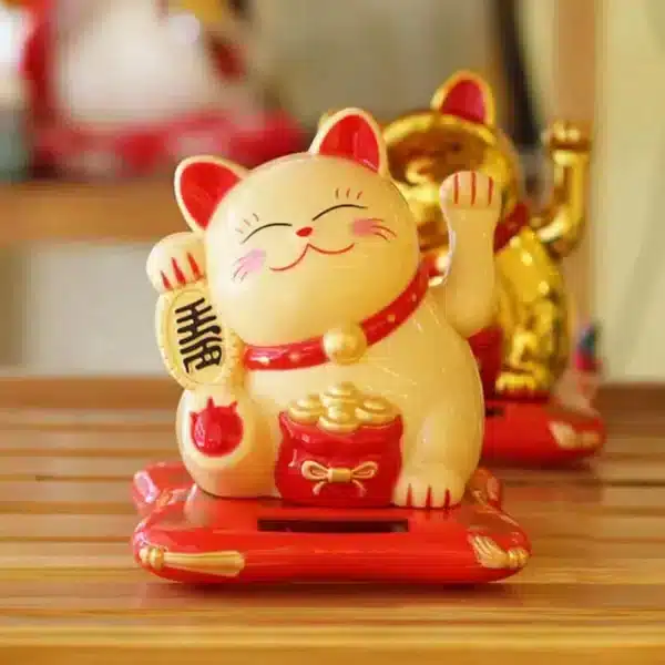 Chat maneki neko bras qui bouge 2