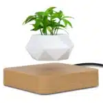 Pot de fleur en lévitation